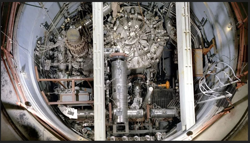 Une vue de haut en bas de l'expérience du réacteur à sels fondus du Laboratoire national d'Oak Ridge dans les années 1960, un précurseur du réacteur chinois. (Crédit image : Laboratoire national d'Oak Ridge/Département américain de l'Énergie)
