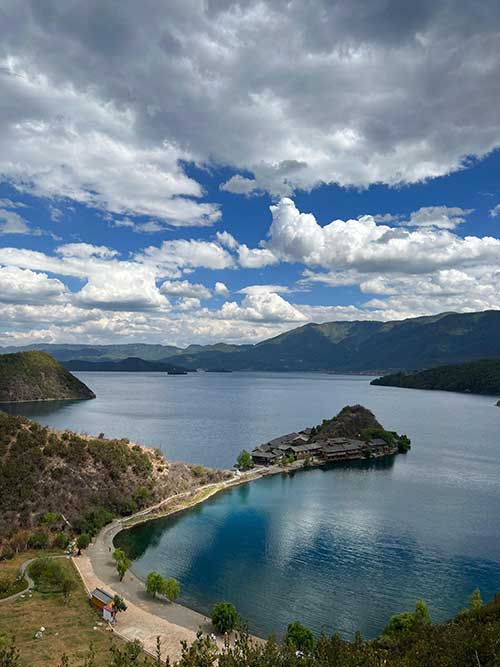 le lac Lugu le lac Lugu
