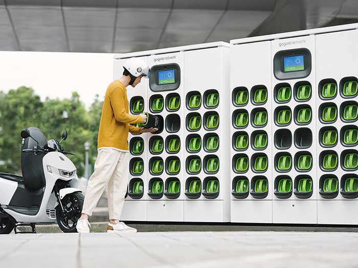 DCJ and Yadea will deploy the first battery swapping stations powered by the Gogoro Network in the city of Hangzhou.© Gogoro Inc. DCJ and Yadea will deploy the first battery swapping stations powered by the Gogoro Network in the city of Hangzhou.© Gogoro Inc.